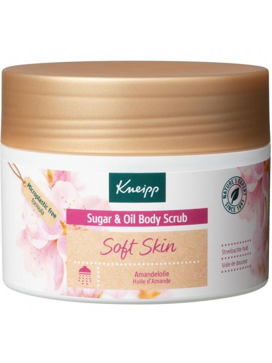 Soft skin sugar & oil body scrub amandelolie