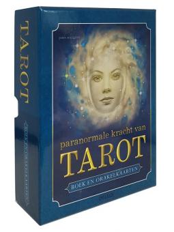 Paranormale kracht van tarot boek en orakelkaarten
