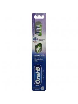 Oral B Pro 3D white hand tandenborstel