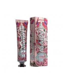 Toothpaste kissing rose