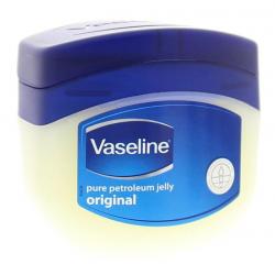 Petroleum jelly creme