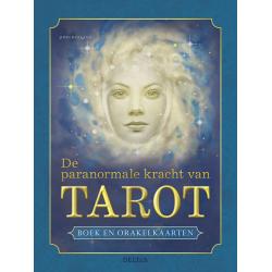 Paranormale kracht van tarot boek en orakelkaarten